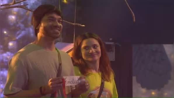 Bigg Boss 17: Vicky Jain gets eliminated, Ankita Lokhande breaks down; X users call her 'fake'