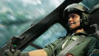 Deepika Padukone aka Minni sends fans into a frenzy with her dazzling entry in 'Fighter'