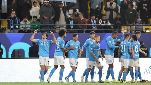 Napoli see off Fiorentina to reach Italian Super Cup Final