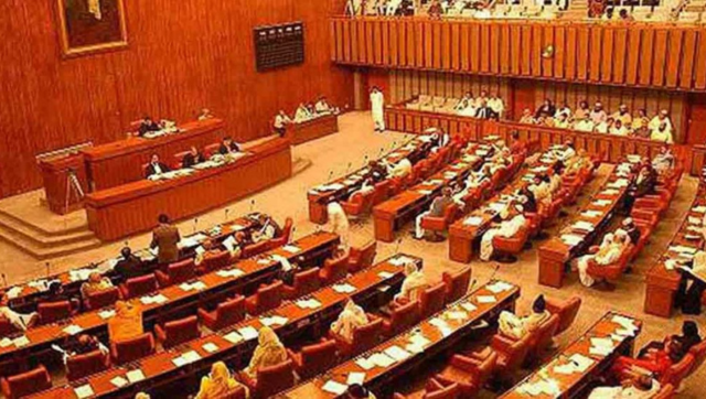 Pakistan: Senate resolution recommends severe punishment for anti-army propaganda Pakistan: Senate resolution recommends severe punishment for anti-army propaganda