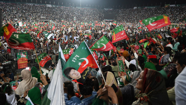 Pakistan Tehreek-e-Insaf unveils manifesto ahead of elections Pakistan Tehreek-e-Insaf unveils manifesto ahead of elections