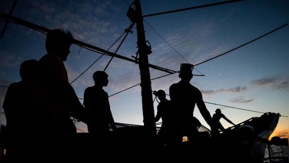 Philippines slam China over action against Filipino fishermen