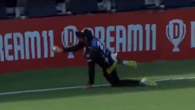 Troy Johson and Nick Kelly pull off unbelievable catch to dismiss Will Young in Super Smash; see video Troy Johson and Nick Kelly pull off unbelievable catch to dismiss Will Young in Super Smash; see video