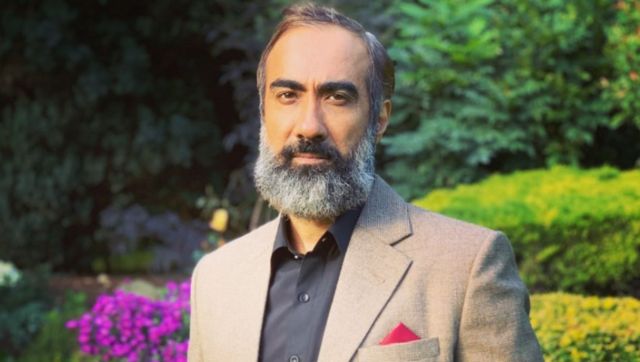 Ranvir Shorey slams IndiGo Airlines after 10-hour flight delay, says 'When we approached the staff, he said...' Ranvir Shorey slams IndiGo Airlines after 10-hour flight delay, says 'When we approached the staff, he said...'
