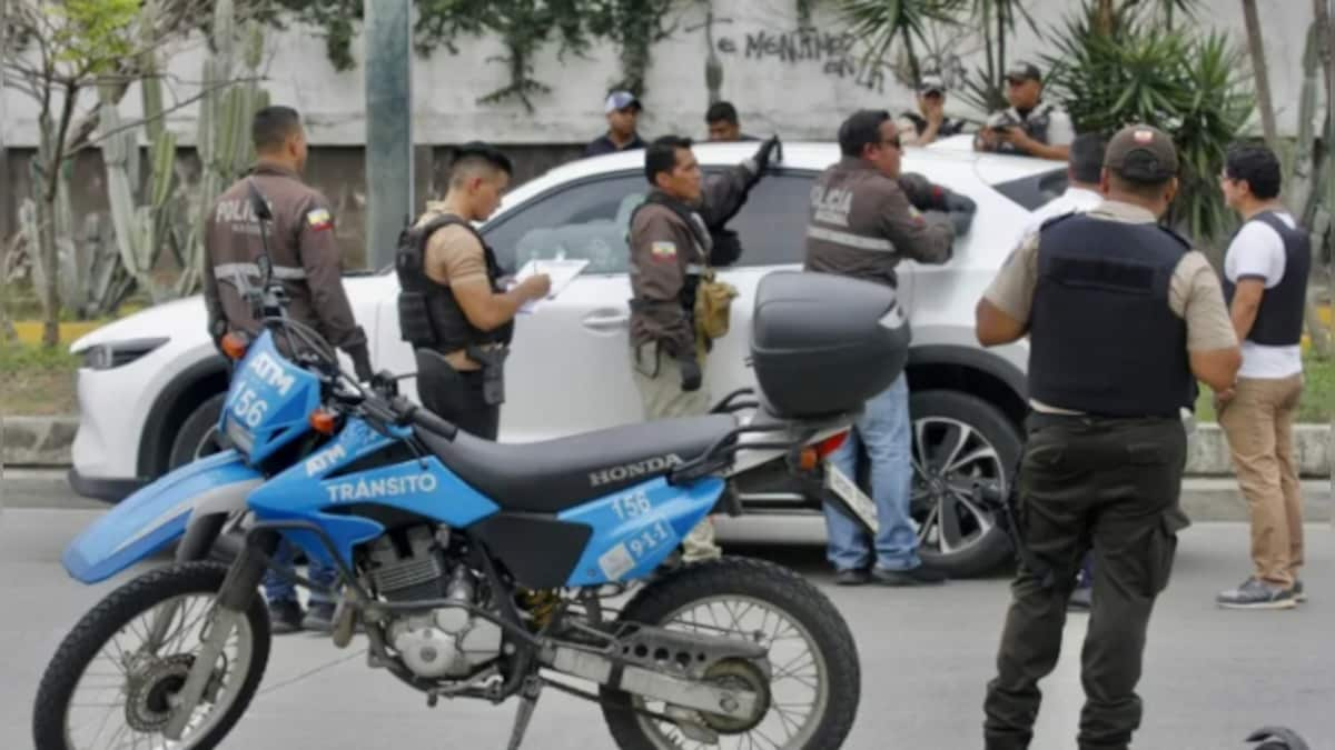 Ecuadorian prosecutor investigating TV studio attack shot dead