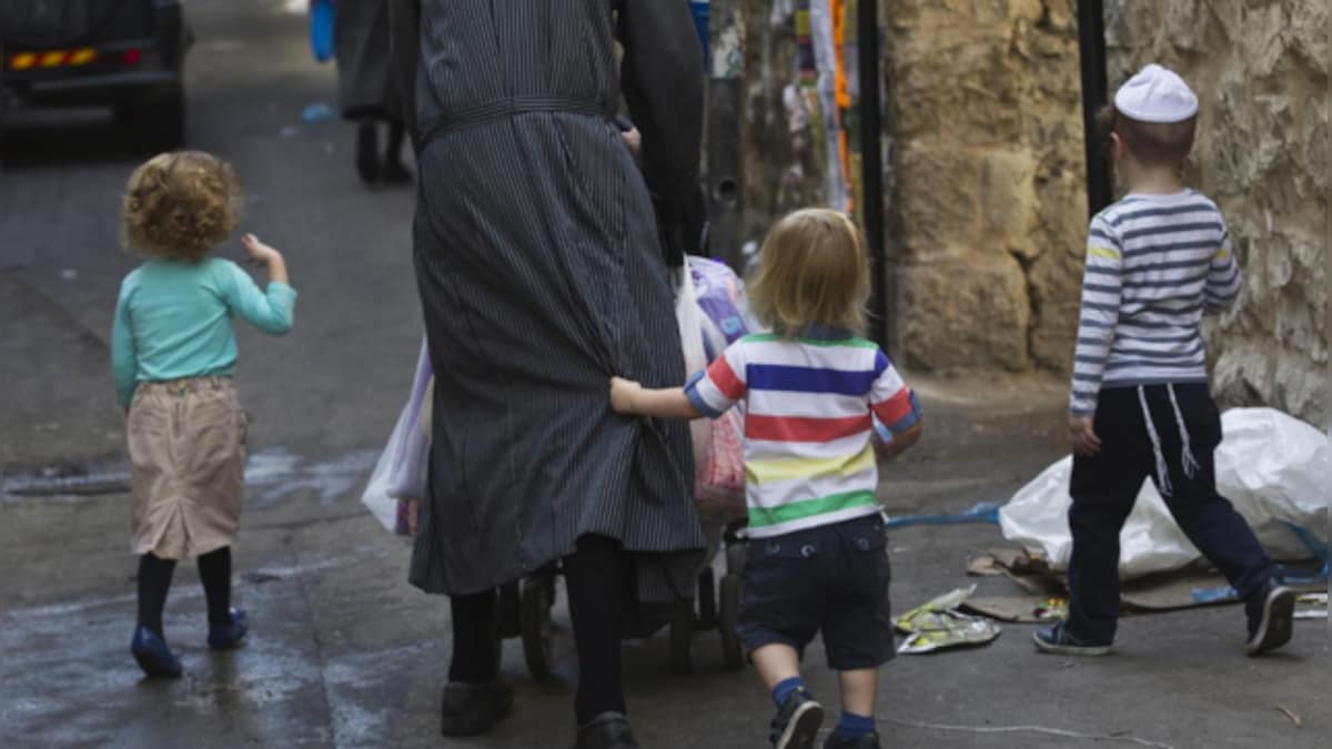 Israel's population growth slows amid declining fertility rates across religions