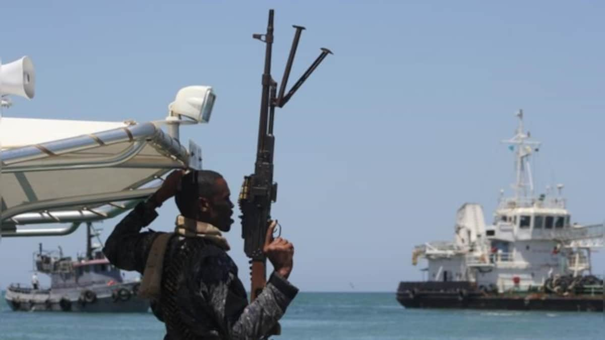 Naval forces in the Indian Ocean save two boats from Somali pirates