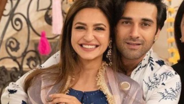 Did Pulkit Samrat, Kriti Kharbanda get engaged? Viral pictures from Roka ceremony spark speculations Did Pulkit Samrat, Kriti Kharbanda get engaged? Viral pictures from Roka ceremony spark speculations