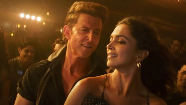 Fighter: How Hrithik Roshan-Deepika Padukone's film crashed on Monday by collecting only Rs 8 crore Fighter: How Hrithik Roshan-Deepika Padukone's film crashed on Monday by collecting only Rs 8 crore
