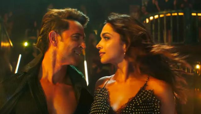 Fighter- Hrithik Roshan takes home Rs 50 crore for the film, Deepika Padukone paid Rs 15 crore: Report Fighter- Hrithik Roshan takes home Rs 50 crore for the film, Deepika Padukone paid Rs 15 crore: Report