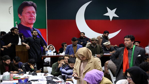 Pakistan polls: Having lost its prestige, the Army has a few ways ahead