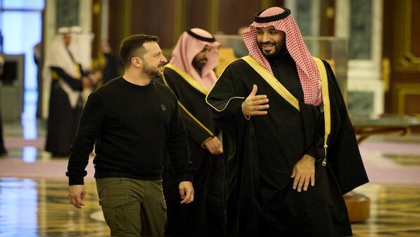 Vantage | Why did Zelensky travel to 'neutral' Saudi Arabia?