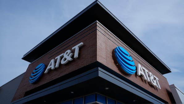 Chinese hacking operation targeted AT&T and Verizon, but networks are now contained