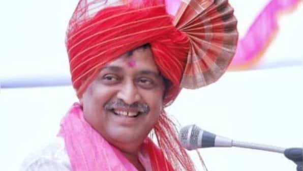 Maharashtra: Ashok Chavan quits Cong, likely to join BJP; Dy CM Fadnavis says 'Aagey aagey dekho hota hai kya'