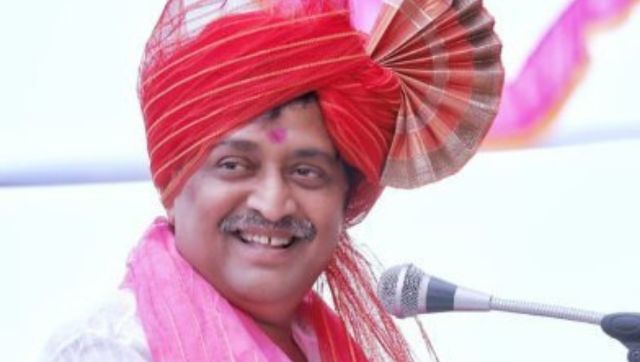 Maharashtra: Ashok Chavan quits Cong, likely to join BJP; Dy CM Fadnavis says 'Aagey aagey dekho hota hai kya' Maharashtra: Ashok Chavan quits Cong, likely to join BJP; Dy CM Fadnavis says 'Aagey aagey dekho hota hai kya'