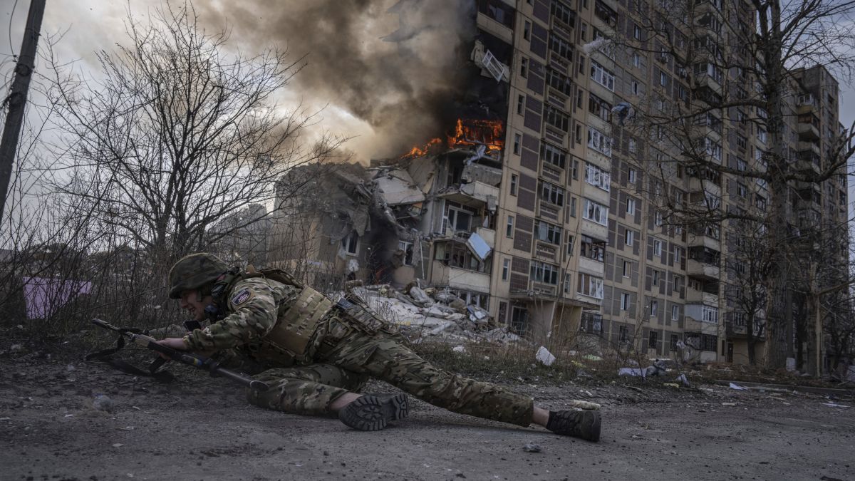 2 years of Russia-Ukraine war: From fall of Avdiivka to firing of Zaluzhnyi 2 years of Russia-Ukraine war: From fall of Avdiivka to firing of Zaluzhnyi