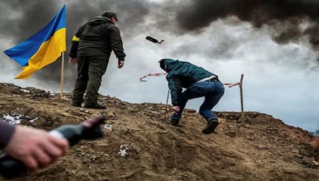 China warns Ukraine over naming its dozen of companies as 'sponsors of war': Sources China warns Ukraine over naming its dozen of companies as 'sponsors of war': Sources