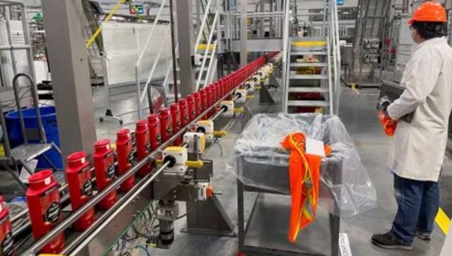 US manufacturing output declines in January for first time in three months US manufacturing output declines in January for first time in three months