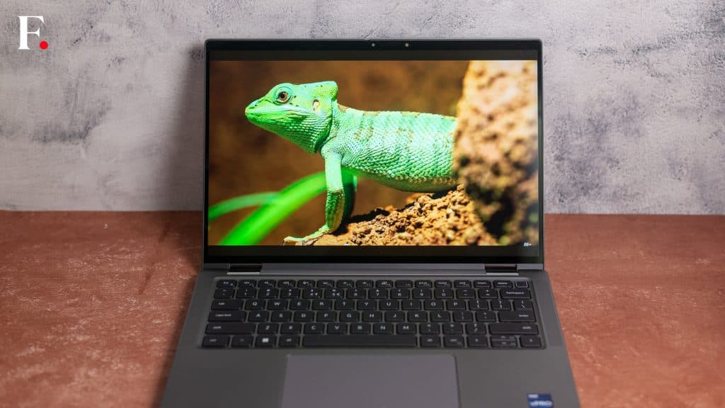 Dell Latitude 7440 14 2-in-1 Review 6