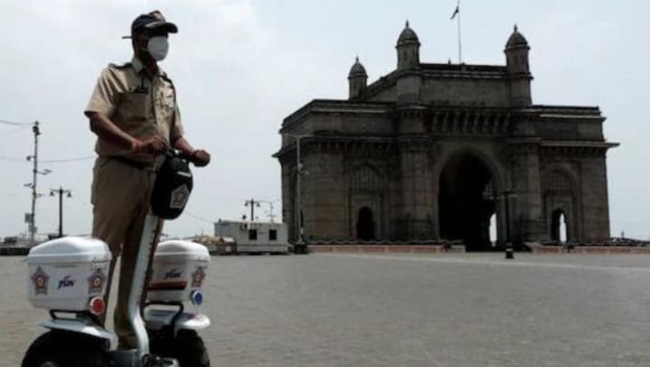 Three men in Kuwaiti boat intercepted by coastal police near Mumbai's Gateway of India