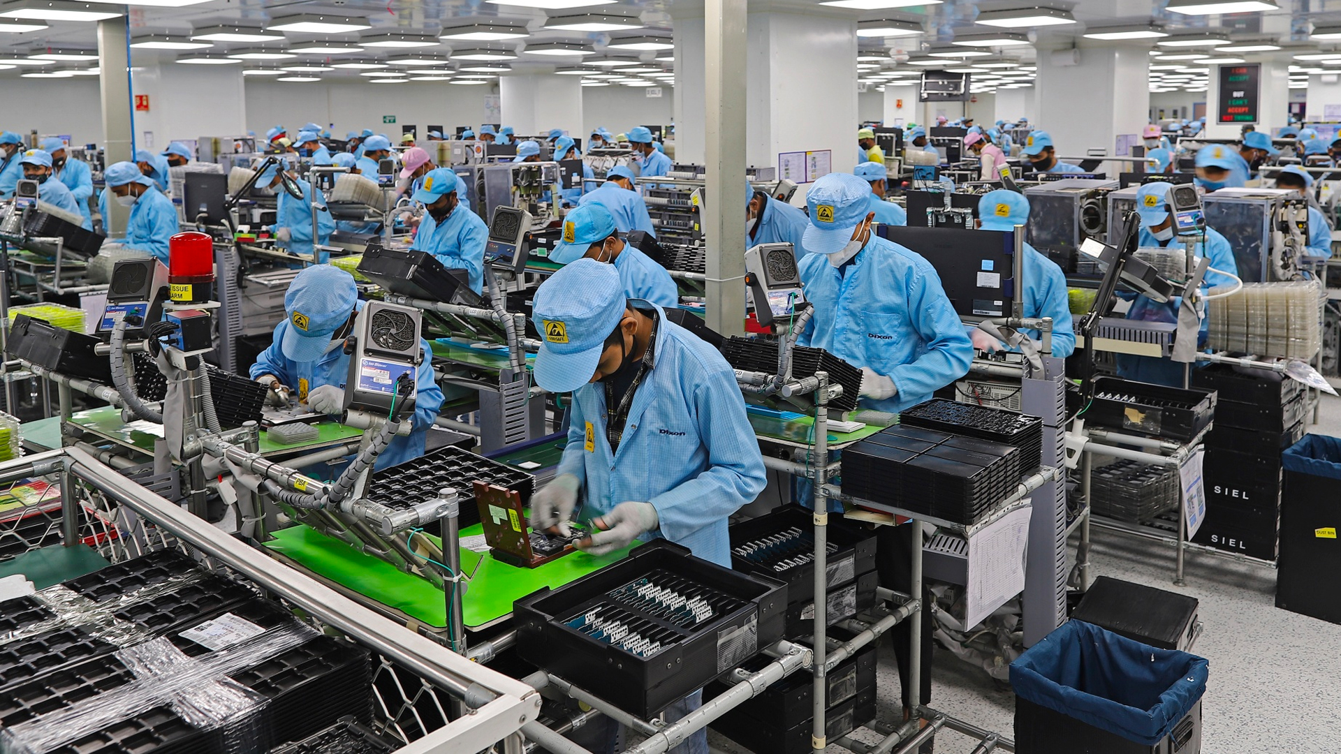 India must act fast to lure global smartphone manufacturers or risk losing out to China, Vietnam India must act fast to lure global smartphone manufacturers or risk losing out to China, Vietnam