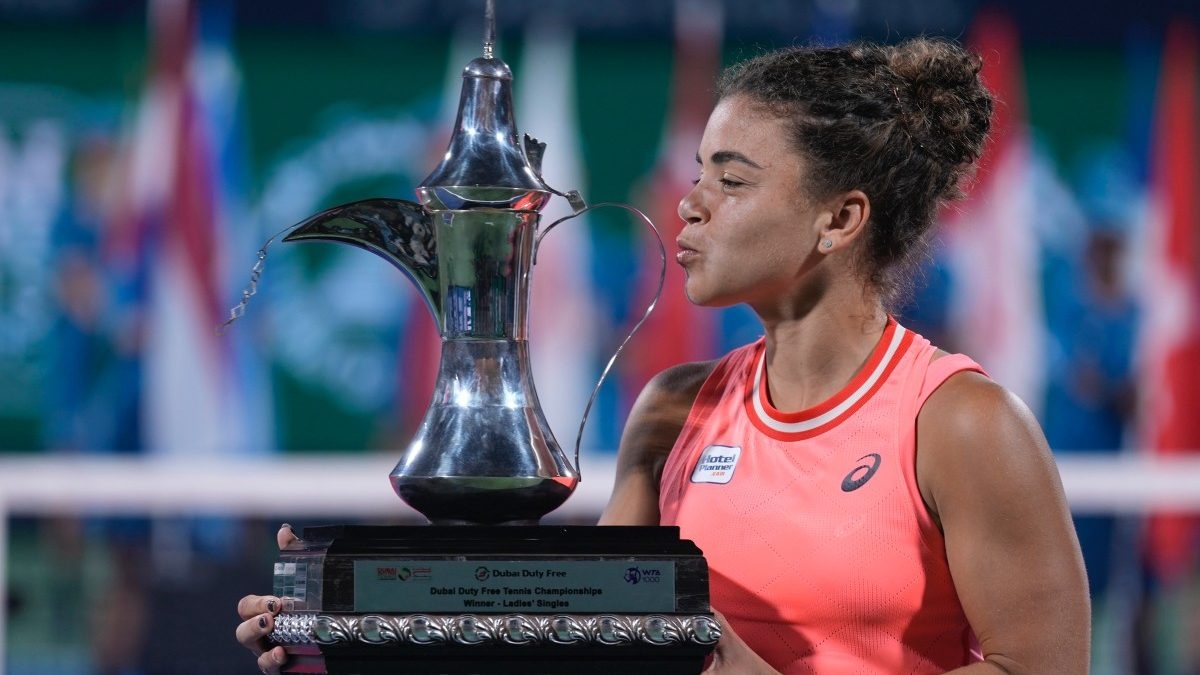 Jasmine Paolini battles back to 'incredible' Dubai triumph, claims first WTA 1000 title