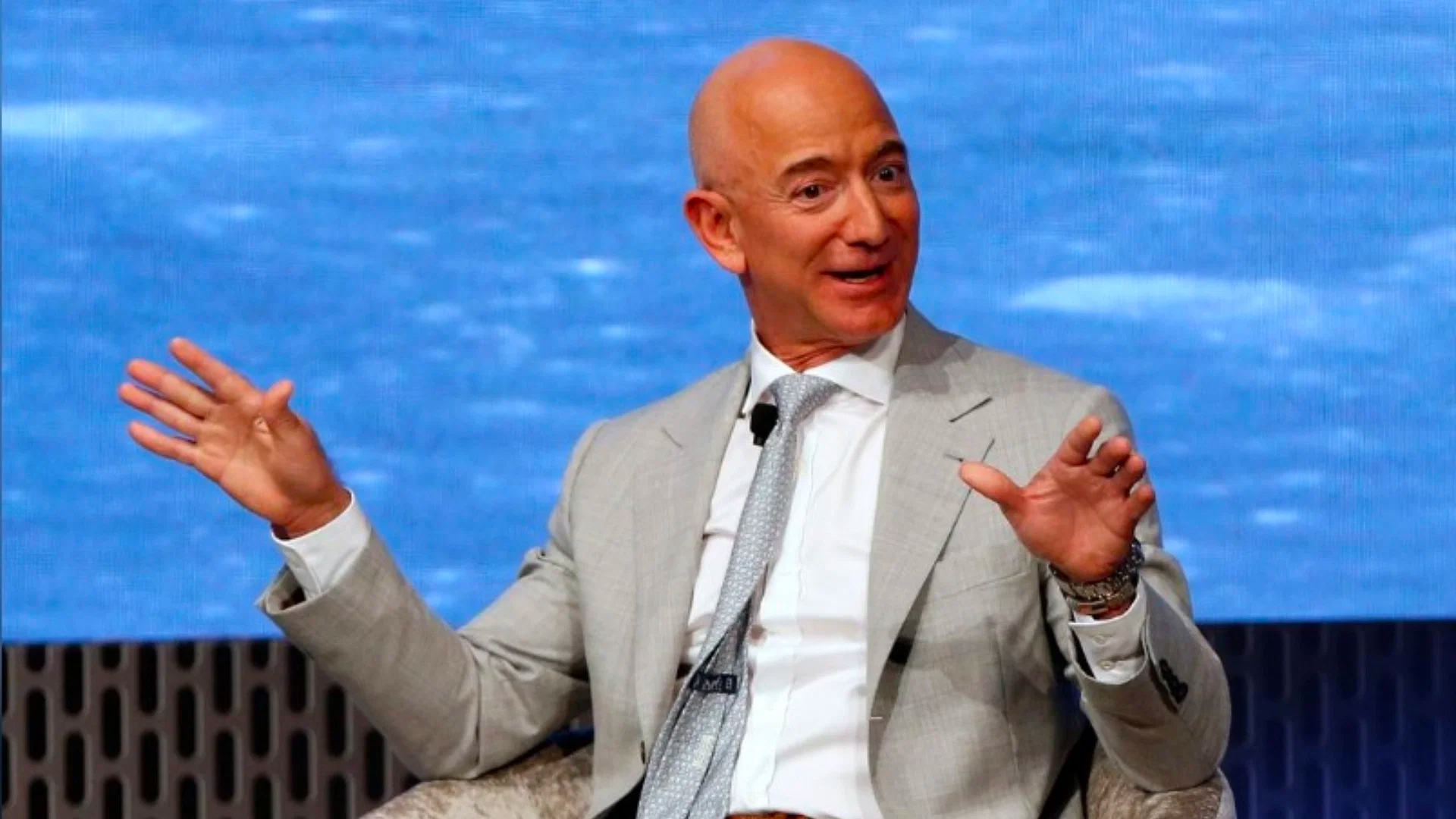 Jeff Bezos sells $2 billion worth of Amazon shares amidst tightening race with Elon Musk Jeff Bezos sells $2 billion worth of Amazon shares amidst tightening race with Elon Musk