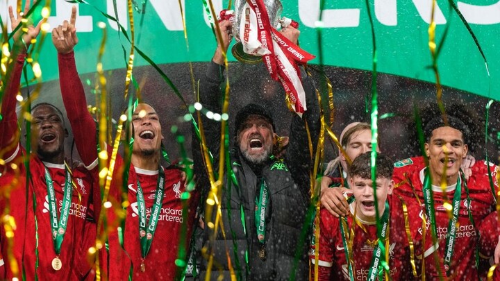 Liverpool win League Cup as Virgil van Dijk strikes late to sink Chelsea