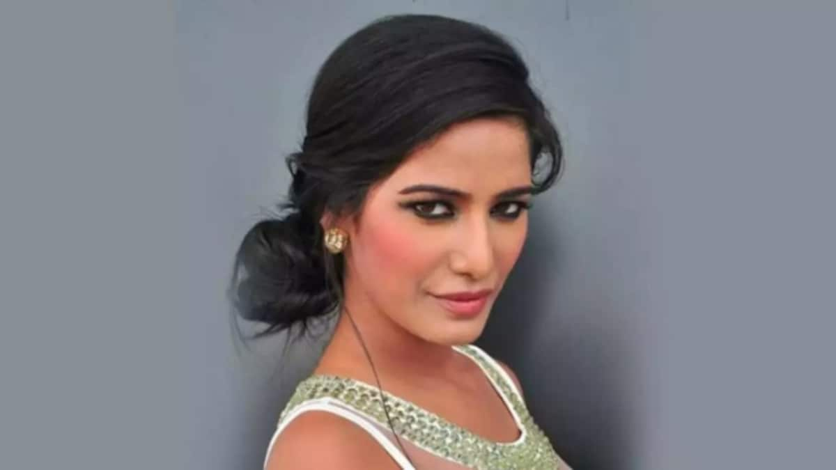 Poonam Pandey passes away from cervical cancer at 32, last Instagram