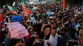 Pakistan: Election Commission blames internet ban for delay