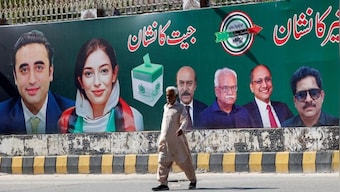 Supporters of two political parties clash during vote recount in Pakistan's Balochistan, 2 killed, 14 injured