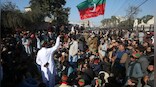Pakistan polls: PPP-PML-N talks stuck over who gets the prime minister's chair