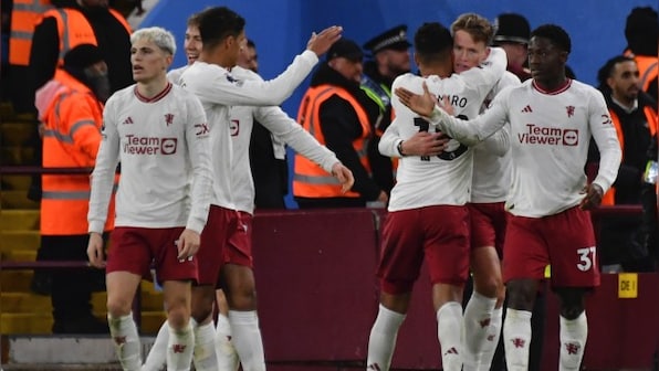 Premier League: Man Utd strike late to boost top-four bid, Arsenal thrash West Ham