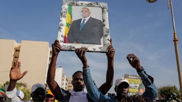 Senegal panel proposes delayed polls be held on 2 June