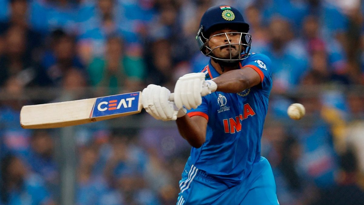 'Dig deep, face challenges': Ravi Shastri's inspirational message after Iyer and Kishan lose BCCI contracts 'Dig deep, face challenges': Ravi Shastri's inspirational message after Iyer and Kishan lose BCCI contracts