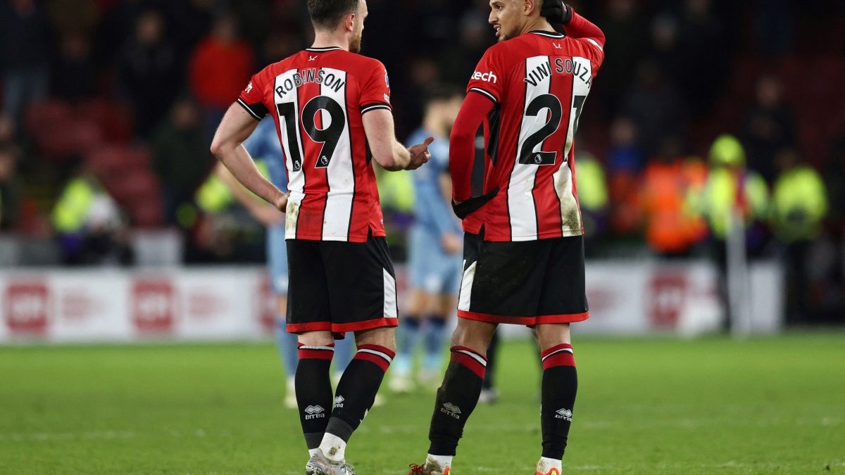 Watch: Sheffield United players shove each other in defeat at Wolves Watch: Sheffield United players shove each other in defeat at Wolves