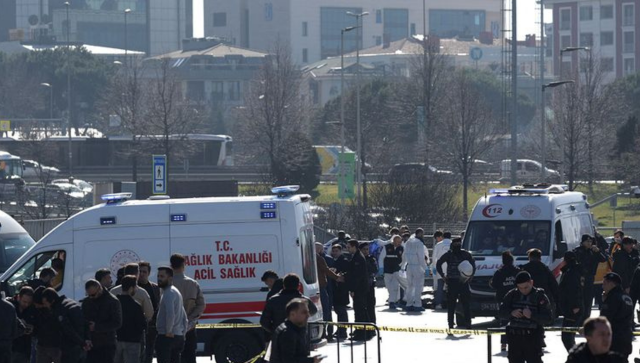 Turkey: 2 'terrorists' killed, 6 others injured in shootout outside Istanbul court Turkey: 2 'terrorists' killed, 6 others injured in shootout outside Istanbul court