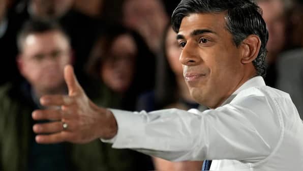 UK PM Rishi Sunak urges stronger action against Russian assets