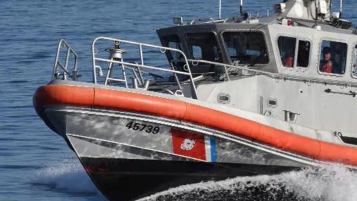 US Coast Guard searches Chinese fishing vessels during patrol in Pacific Ocean US Coast Guard searches Chinese fishing vessels during patrol in Pacific Ocean
