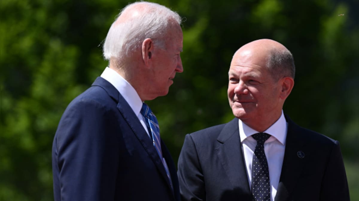 Biden, Scholz advocate Ukraine's aid package amid US standoff