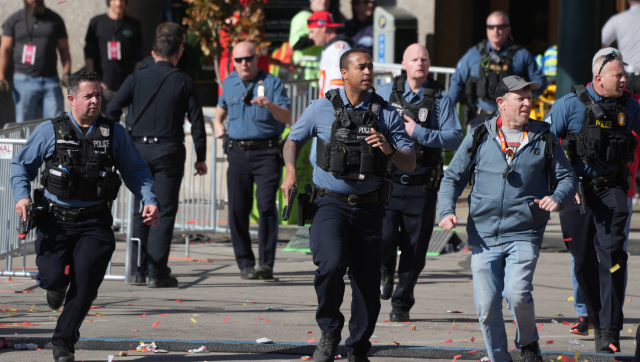 US: Super Bowl parade shooting leaves one dead and 21 injured, mostly children US: Super Bowl parade shooting leaves one dead and 21 injured, mostly children