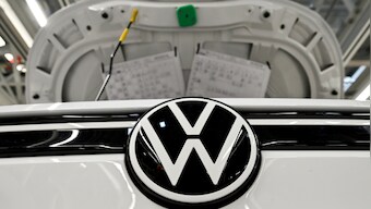 US halts VW imports after Chinese supplier accused of using forced labour during production