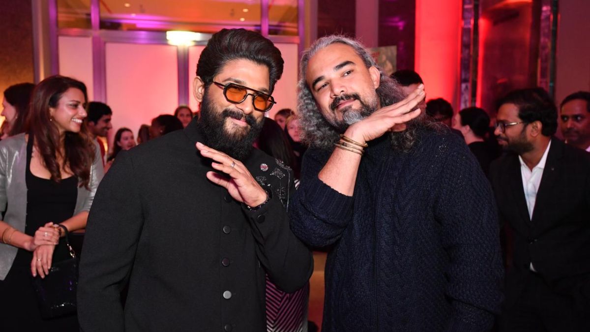 WATCH: Allu Arjun, along with 'Pushpa' team, attends a grand party at the Berlin International Film Festival WATCH: Allu Arjun, along with 'Pushpa' team, attends a grand party at the Berlin International Film Festival