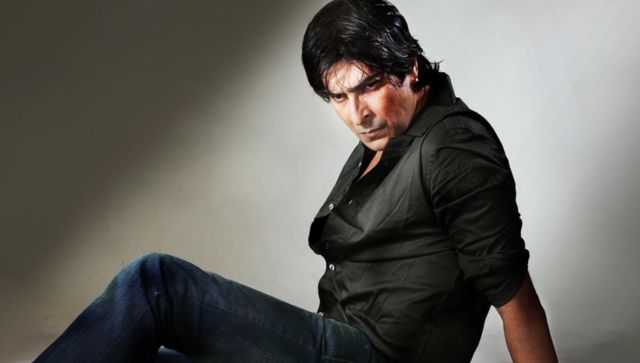 This Shah Rukh Khan co-star debuted with Sushmita Sen, married former Chief Minister of West Bengal's granddaughter This Shah Rukh Khan co-star debuted with Sushmita Sen, married former Chief Minister of West Bengal's granddaughter