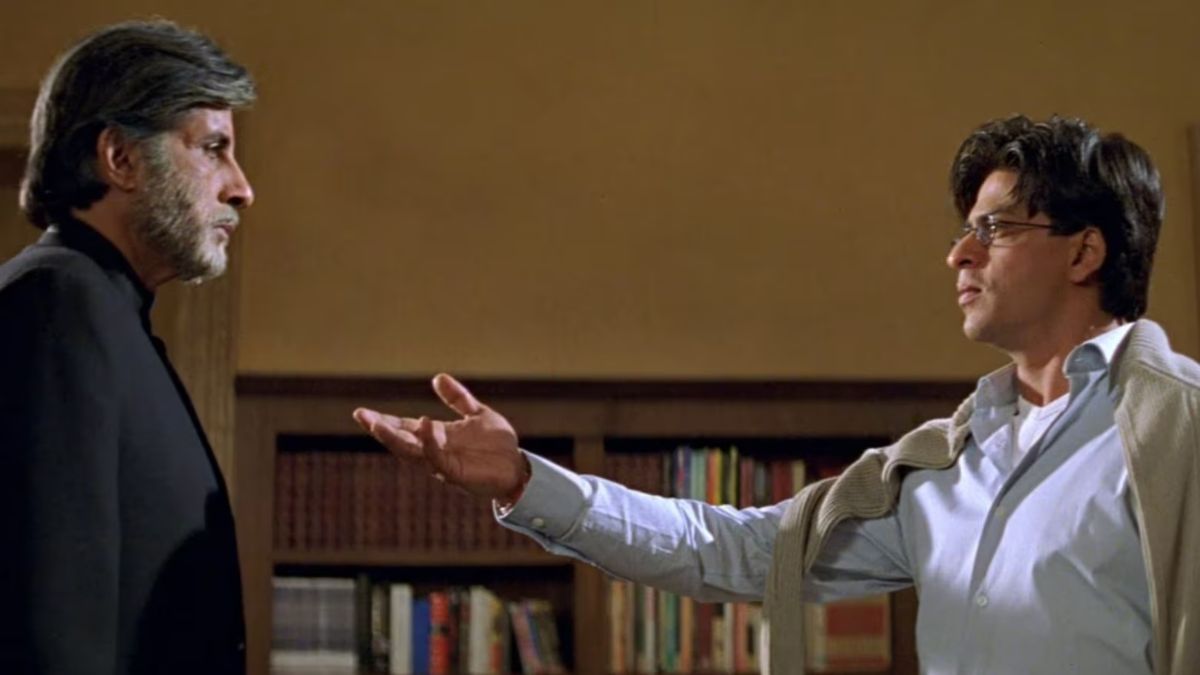 WATCH: YRF, Amitabh Bachchan and Shah Rukh Khan's 'Mohabbatein' re-releases after 24 years, opens to packed houses WATCH: YRF, Amitabh Bachchan and Shah Rukh Khan's 'Mohabbatein' re-releases after 24 years, opens to packed houses