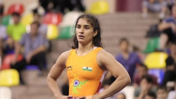 Vinesh Phogat to fight at Wrestling Nationals, Sakshi Malik seen at the venue