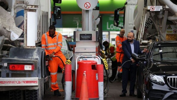 Houthi fury fuels surge in fuel prices in UK as tankers avoid Suez Canal