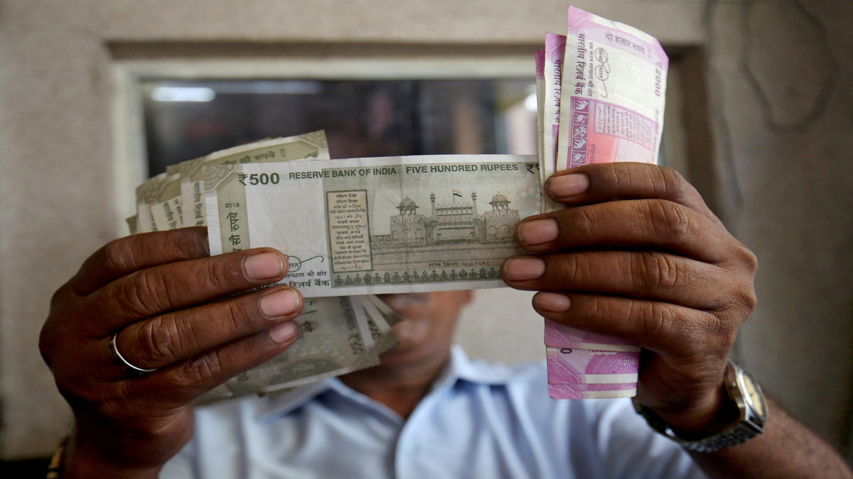 India received the highest amount of remittances in 2023, reaching an estimated $125 billion. Reuters (Representational Image) India received the highest amount of remittances in 2023, reaching an estimated $125 billion. Reuters (Representational Image)
