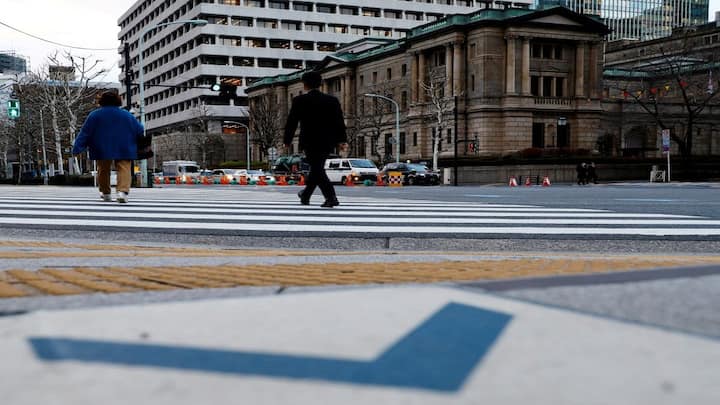 How far ‘doves’ can fly: Lesson from Japanese economy