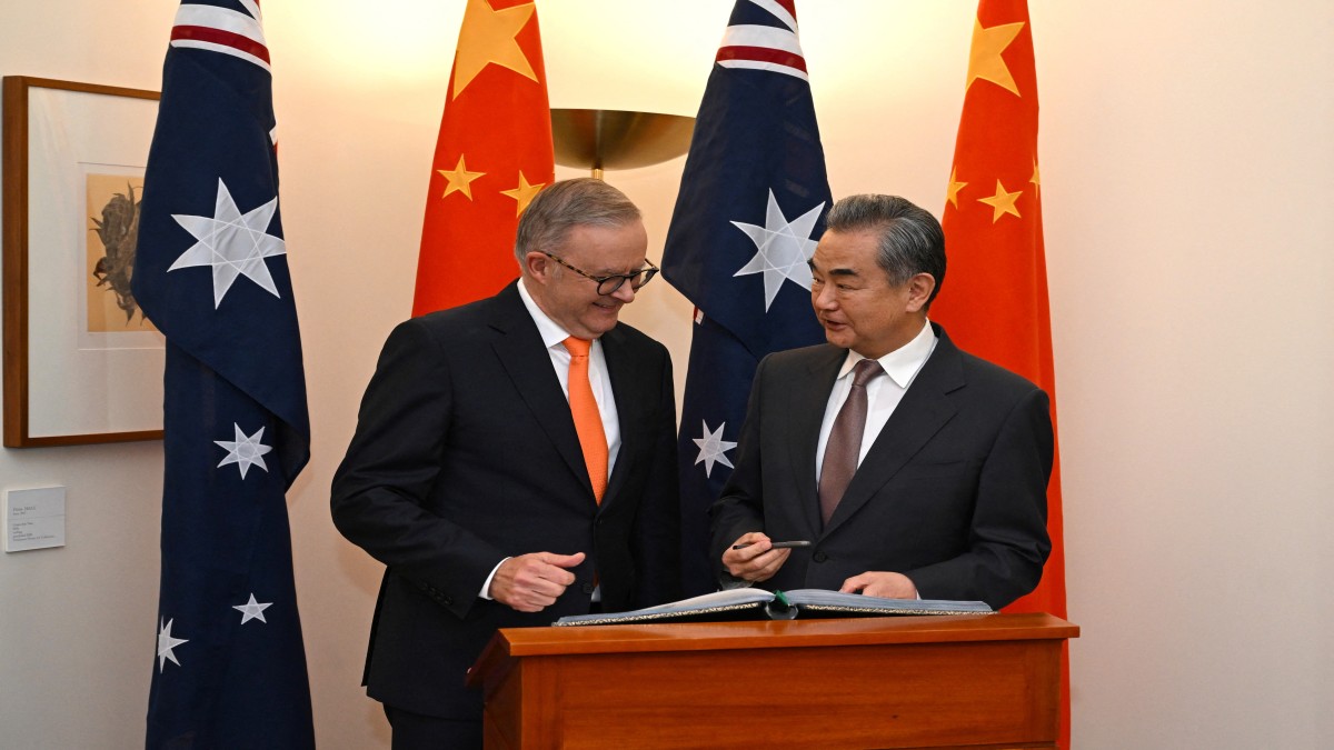 Australia hosts China FM, sees 'stability' in ties Australia hosts China FM, sees 'stability' in ties